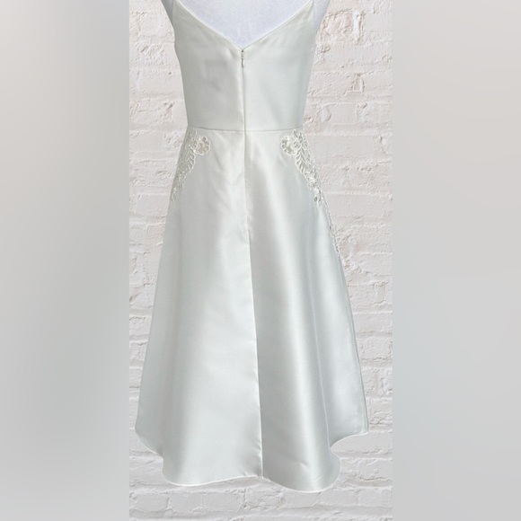 Adrianna Papell White Tea Length Wedding Gown lace applique Bodice Sz (4) 8 - Picture 6 of 8